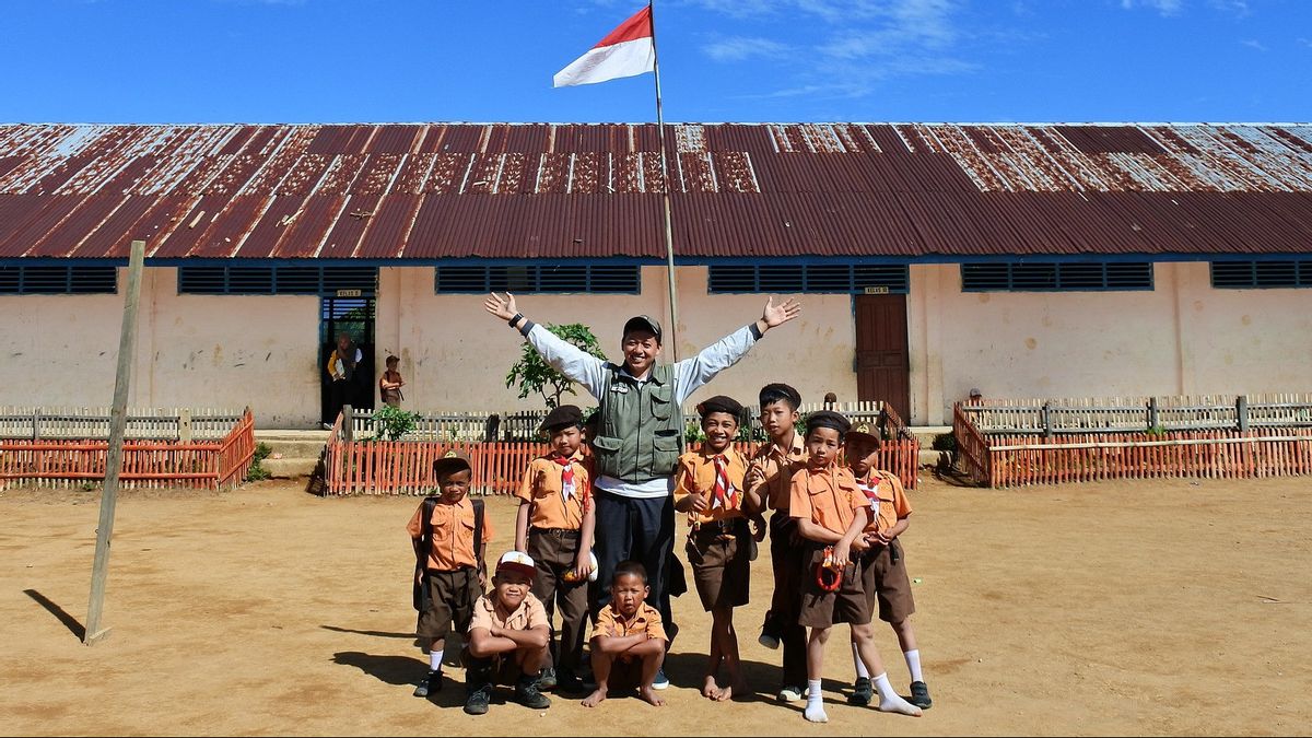 The Slumping Of Indonesian Education Building Learning Rooms