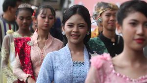 Tips On Contemporary Styles With Kebaya To Appear Casual And Still Elegant