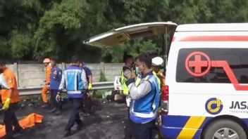 Menko PMK Muhadjir Pastikan Korban Kecelakaan Beruntun Tol Jakarta-Cikampek Dapat Asuransi
