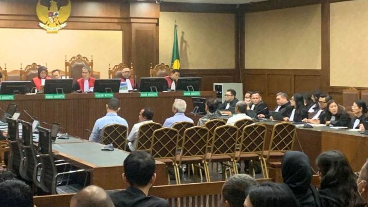 JPU Tuntut 5 Terdakwa Korupsi Minyak Mentah 6-12 Tahun Penjara