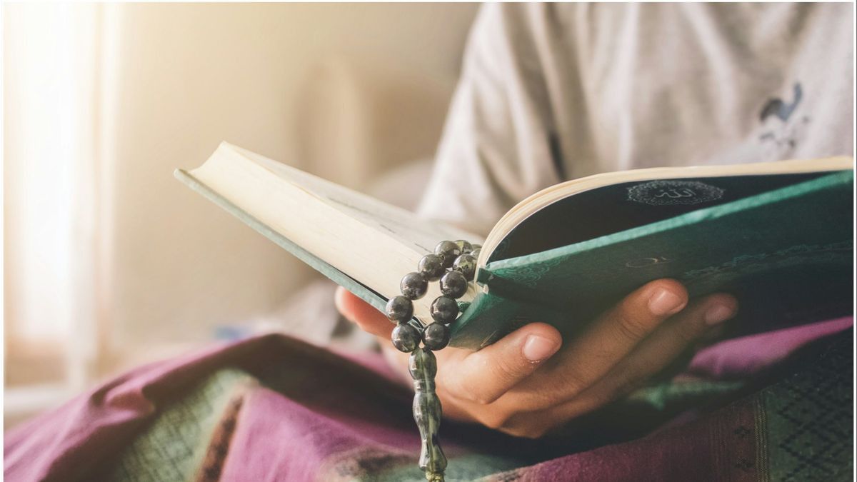 ممارسة القضاء على الديون لمدة 1 يوم وفقا لتعاليم النبي محمد صلى الله عليه وسلم التي يمكن ممارستها