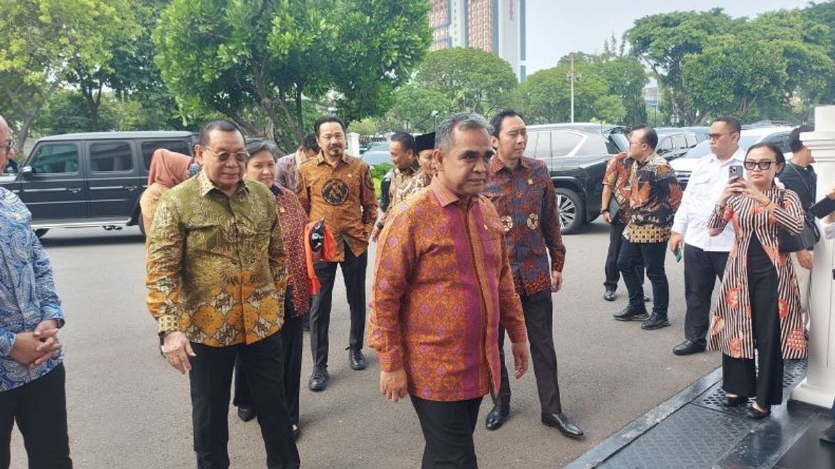 Le président du MPR Sambangi Palace, Loi Jokowi assiste à l’inauguration de Prabowo-Gibran