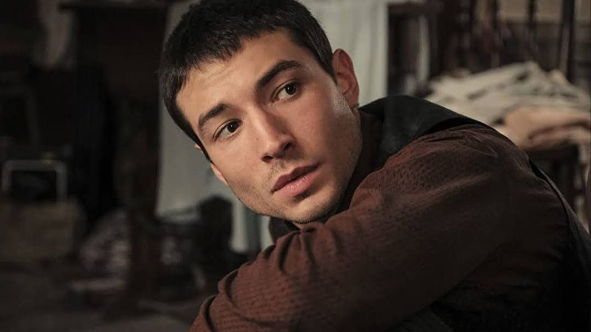 Case Again, Ezra Miller Allegedly Stealing Alcohol In Stamford