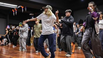Kyoka Kagumi Talenta Para Dancer Indonesia dalam Lokakarya Red Bull Dance Tour