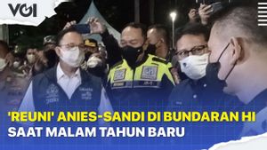 VIDEO: 'Reuni' Anies-Sandi di Bundaran HI saat Malam Tahun Baru