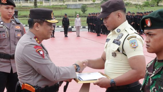 Kapolda Kaltara Berikan Penghargaan ke Personel hingga Warga yang Berprestasi di Kejurnas Judo KASAD