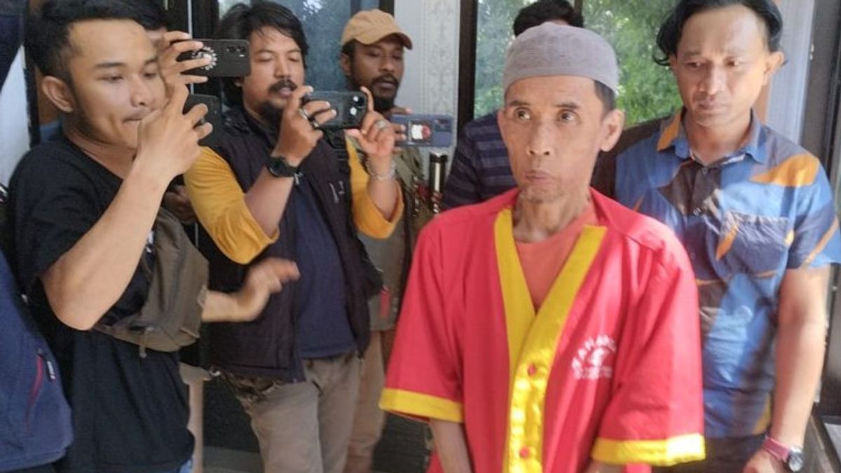 Disguised As Santriwati, Man From Gowa Tricks Mining Employees In Kalimantan