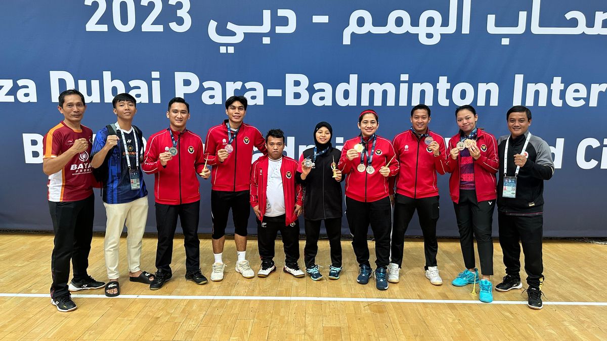 印度尼西亚羽毛球运动员从迪拜带回七枚奖牌