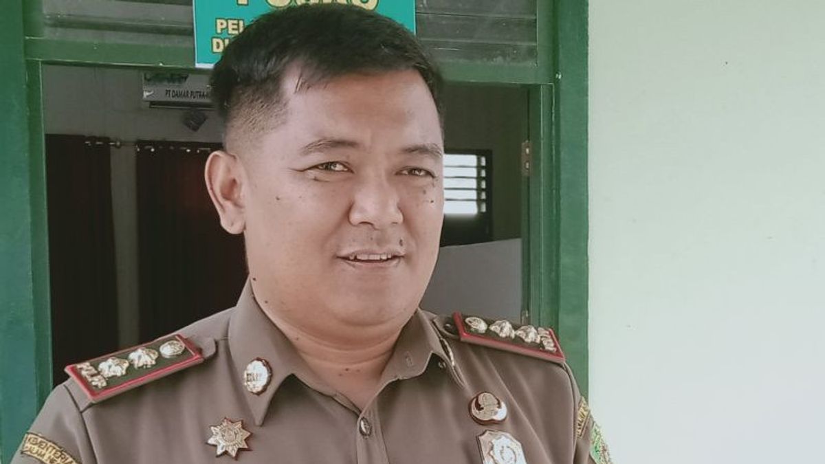 The Coordinator Of The Field For Sales Of Catut Calendar The Name Of The Islamic Boarding School In Demak Is Examined By The Police Allegedly TIP
