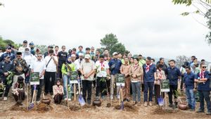 Rayakan Sumpah Pemuda, EIGER Adventure Land dan Kementerian Lingkungan Hidup Tanam Harapan bagi Ekowisata Puncak