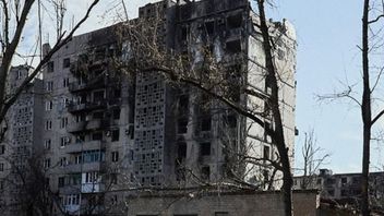 أوديسا أوكرانيا - أصابت صاروخا روسيا مبنى تعليميا في أوديسا ، وقتل 5 أشخاص
