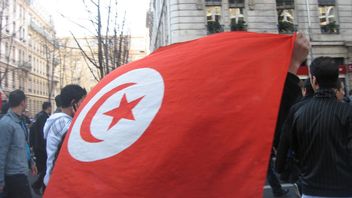 L’économie Tunisienne : Le Président Saied Tente De Contrôler Les Prix, De Trouver Des Prêts étrangers Et De Cibler Les Corrupteurs