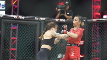 One Pride MMA 80: Anggi Mandagi Ditekuk Shiyin Tan Hanya dalam 82 Detik