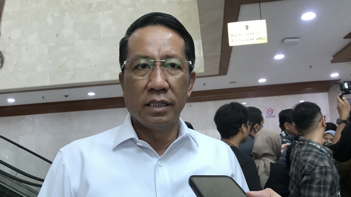 Menkum Beberkan Alasan UU TNI Belum Ditandatangani Meski Sudah di Meja Kerja Prabowo