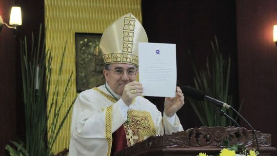 Duta Besar Vatikan untuk Indonesia Bacakan Surat dari Paus Fransiskus di NTT: Salam Persaudaraan