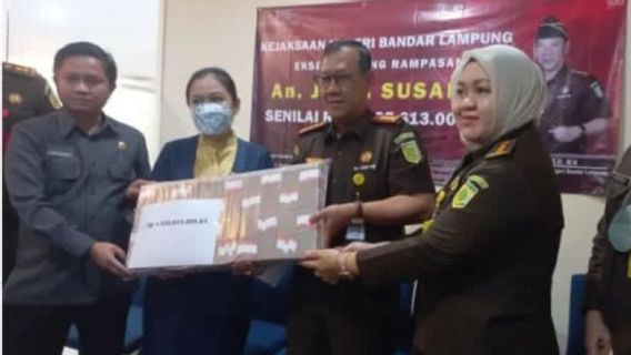 Bandar Lampung Prosecutor's Office Deposits IDR 1.1 Billion of Money Laundering Drug Dealers into the State Treasury