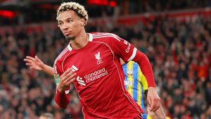 Ekitike Penentu Kemenangan Sebelum Dikartu Merah, Liverpool Singkirkan Soton di Carabao Cup
