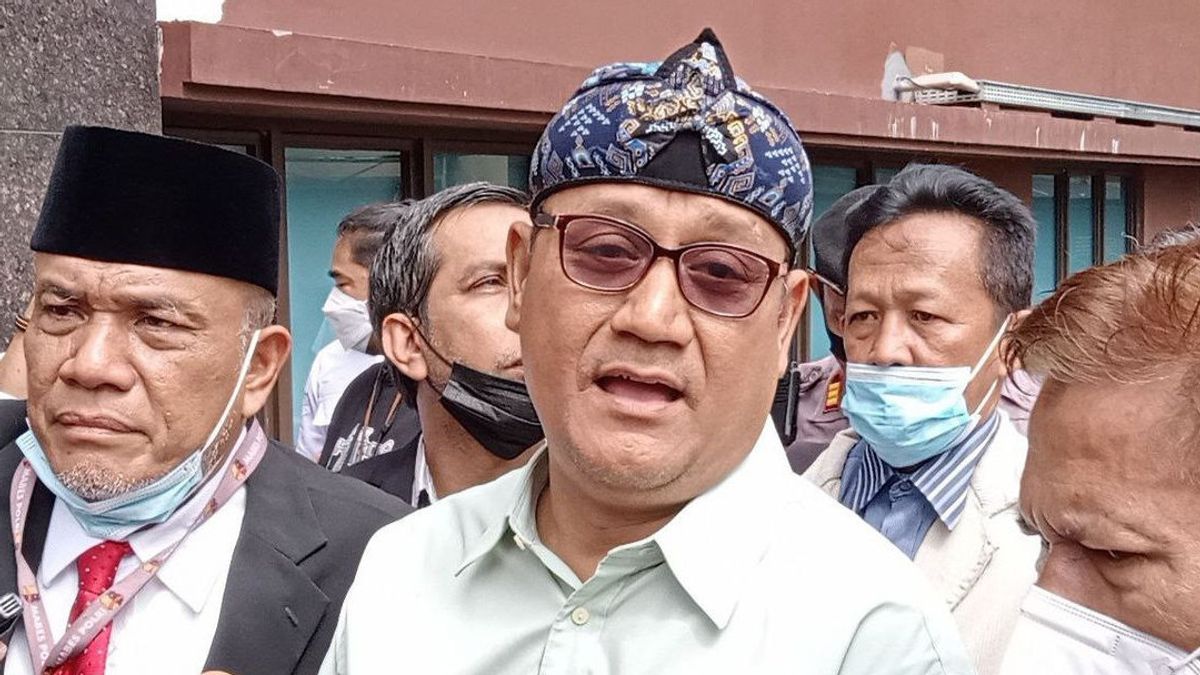 Penuhi Panggilan Polisi, Edy Mulyadi Minta Maaf Soal Pernyataannya