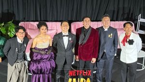 Vino G. Bastian hingga Dea Panendra Cerita Karakter dalam Film “<i>Lupa Daratan</i>”