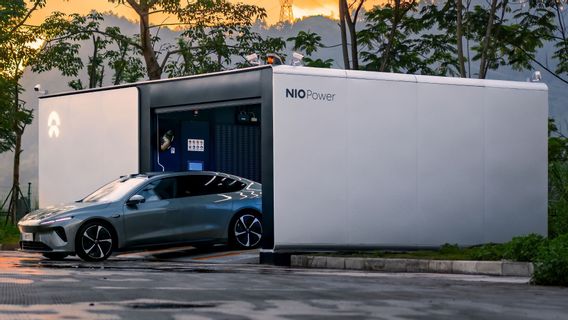 NIO: Konsumen Lebih Suka Tukar Baterai Mobil Listrik dari Isi Baterai