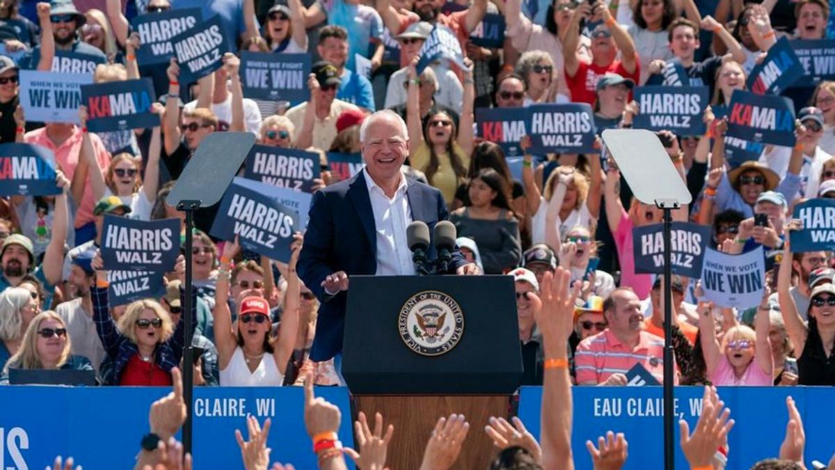 Dituding Cawapres Trump Berbohong, TIm Walz Cawapres Kamala Harris Bicara Jejak Militernya