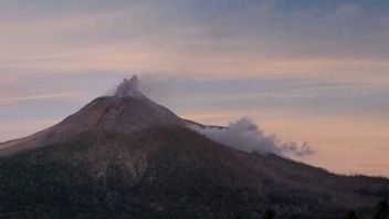 Mount Lewotobi Men Eruption Lontarkan Abu As High As 200 Meters