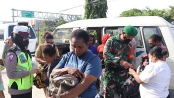 TNI-Polri联合团队在查亚普拉摄政区举行突袭，期待DOB演示