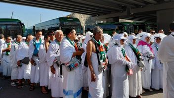 الطقس الحار يهدد قوة جماعة الحجاج، وزارة الحج والتراث الثقافي تدعو إلى توفير الطاقة قبل الأرموزنا