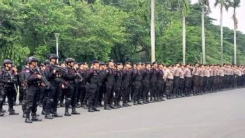 A Year Of Prabowo-Gibran's Government Demoted, 1,743 Joint Officials Go Down To Guard The Palace And DPR