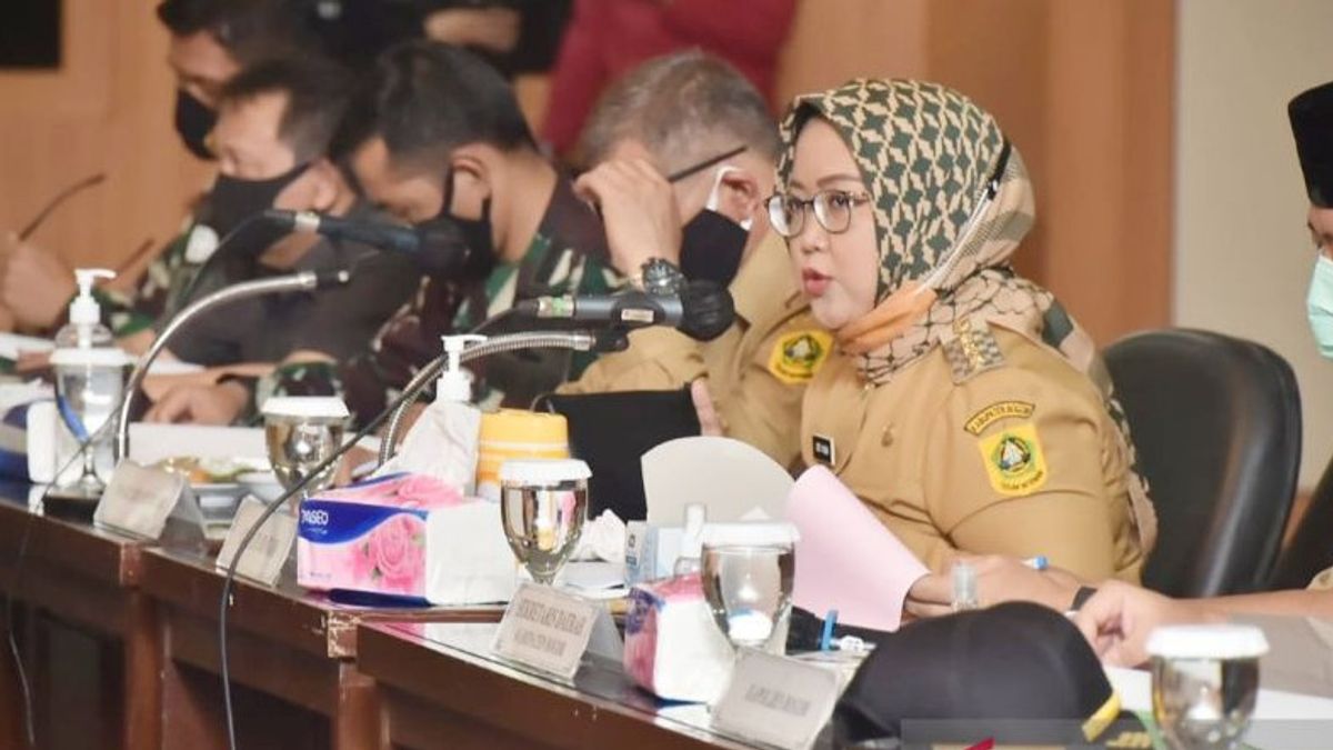 Using The Assumption Of 1 Civil Servant In Bogor Serves 350 People, Regent Ade Yasin Asks Center To Open CPNS Acceptance