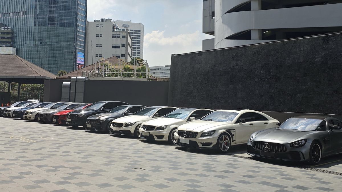 Apresiasi Loyalitas Pelanggan, Mercedes Benz Gelar Exclusive Gathering Bareng AMG Club Indonesia