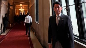 Kandidat PM Jepang Koizumi Janjikan Kenaikan Upah untuk Atasi Inflasi