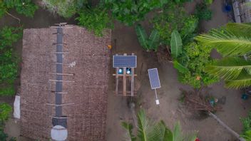 获得PLTS援助和储能SuperSUNe，Yarweser Raja Ampat社区享受24小时电力