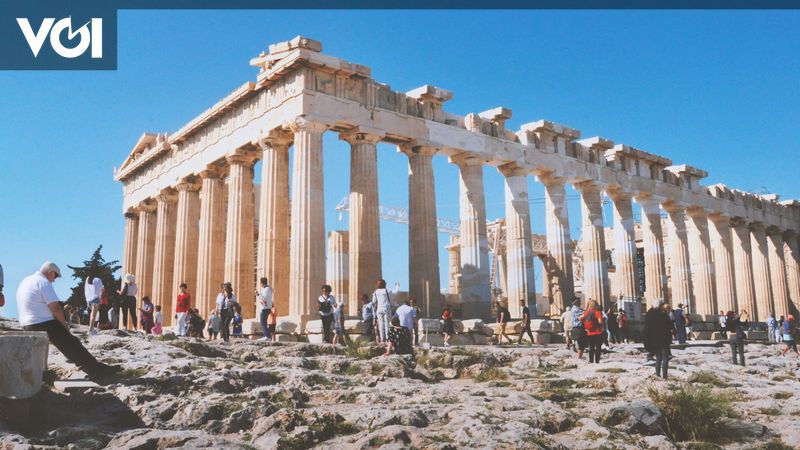 Greece Closes Ancient Acropolis Site Due To Heat Waves