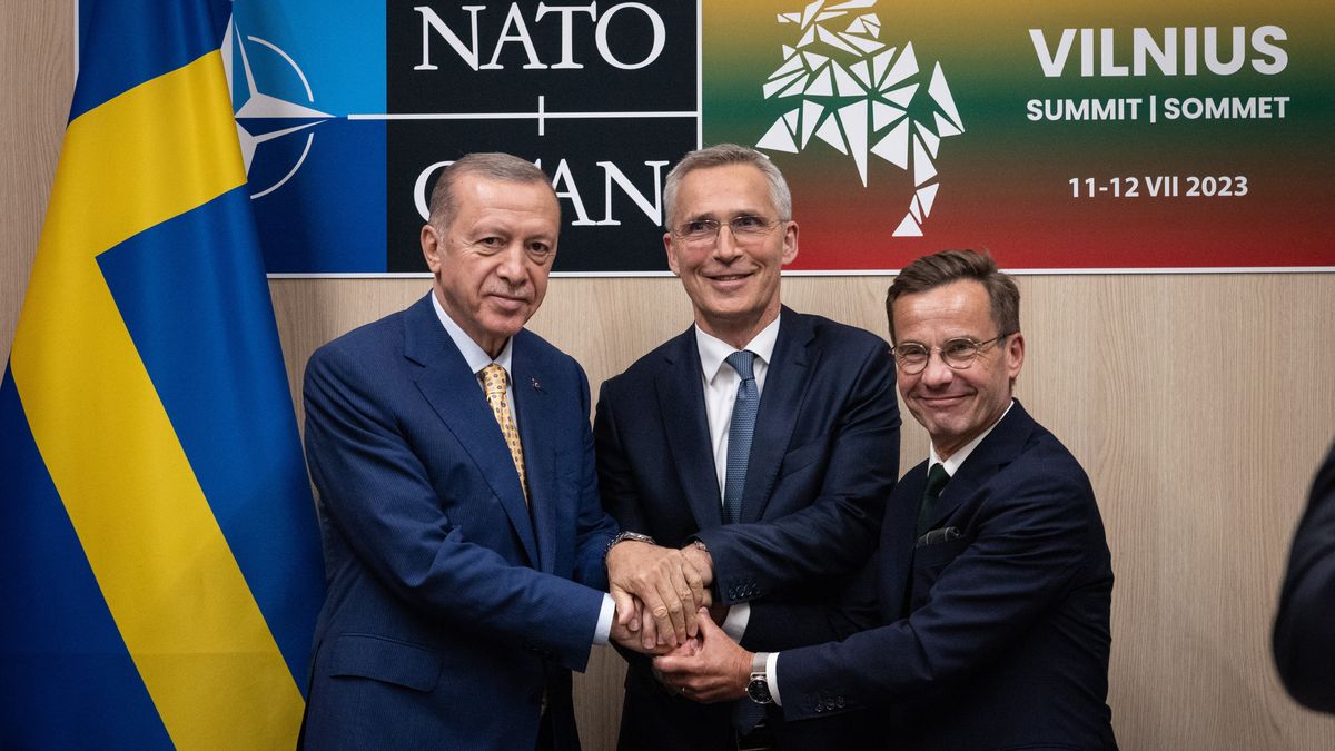 Parlemen Hongaria Setujui Aksesi, Swedia Segera Jadi Anggota NATO