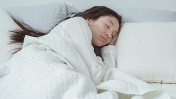 根据您的健康状况选择最合适的睡眠姿势
