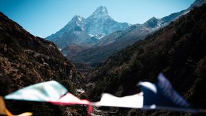 Tertimpa Bongkahan Es, Pendaki Prancis Tewas dalam Ekspedisi Gunung Ama Dablam Himalaya
