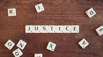 كيف يتم تنفيذ إصلاح العدالة في نظام العدالة الجنائية في إندونيسيا؟