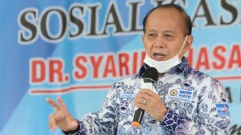 在COVID-19案件增加的情况下，印度尼西亚共和国人民协商会议副主席Syarief Hasan要求政府禁止外国公民进入印度尼西亚