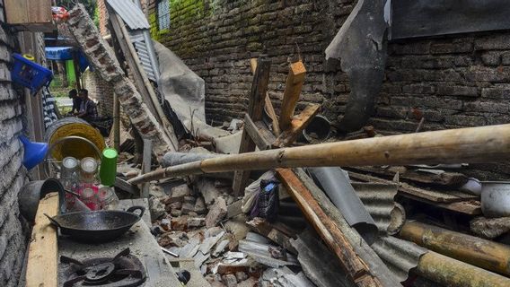 29 Maisons Endommagées Par Le Tremblement De Terre De Pangandaran