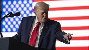 Trump Umumkan Blokade Selat Hormuz, Tekanan AS ke Iran Makin Terbuka