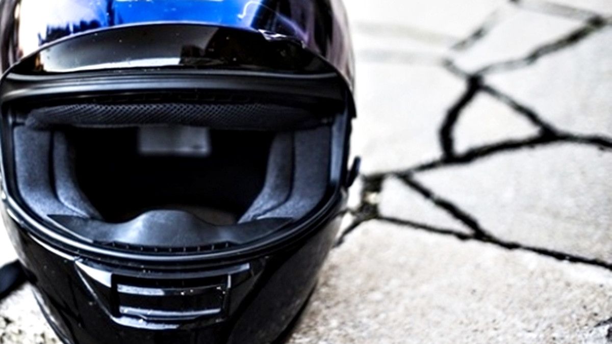 Saving Helmet Turns Out Not To Be Careless, Here's The Right Way