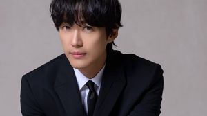 10 Years Together, Nam Goong Min Updates Contracts With Agencys