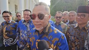 Zulhas는 PAN 경영진이 Jokowi를 만났을 때 내각에서 장관급 지분에 대한 논의를 거부했습니다.