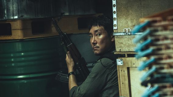 Jo Jin Woong Pertimbangkan Gantikan Lee Sun Kyun di <i>No Way Out</i>