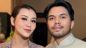 アル・ガザリとアリッサ・ダギーズの結婚式に出席し、アーリヤ・マスサイド・クイ・カンゲン・アナック