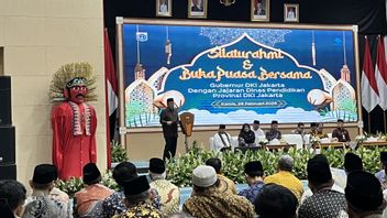 프라모노, 내년 LPDP 유사 장학금 프로그램을 통해 100 명의 자카르타 시민을 해외로 보낼 계획 