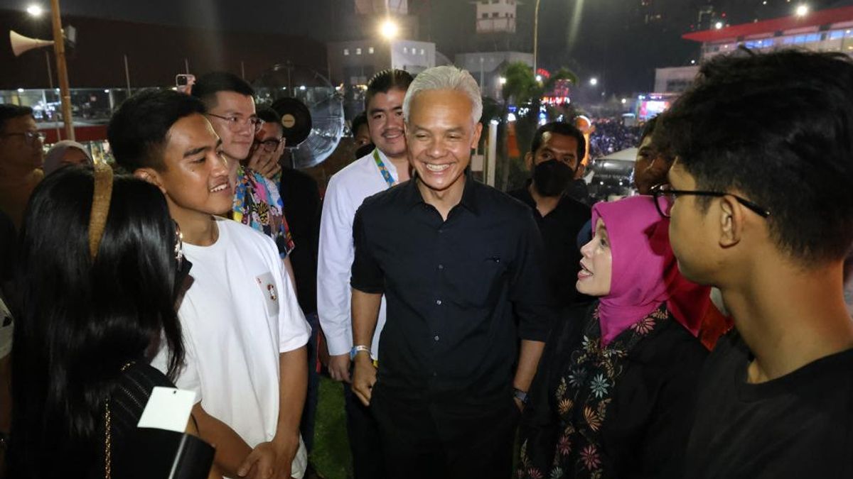  Momen Ganjar Pranowo dan Kaesang Pangarep Ajak Keluarga Nonton Sheila On 7 di Pestapora 2023