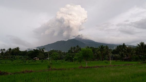 PVMBG 敦促居民远离Lava Pijar Gunung Lewotobi火山爆发