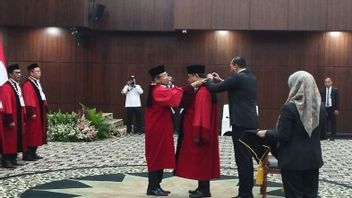 Arief Hidayat Resmi Purnabakti sebagai Hakim MK, Bakal Digantikan Adies Kadir